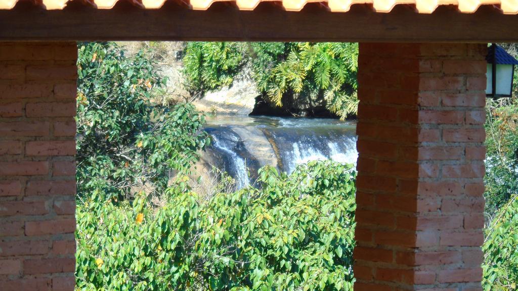 Chales Pedacim Du Ceu Bueno Brandão Dış mekan fotoğraf